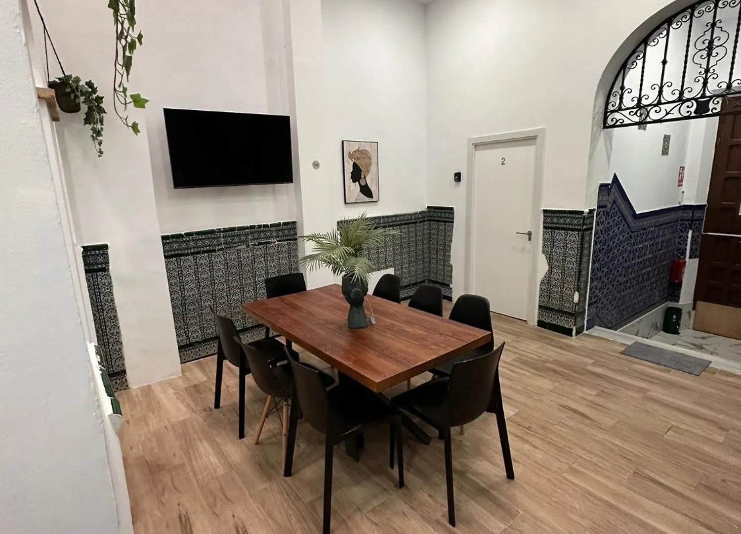 Triana Riverside Seville Hostel